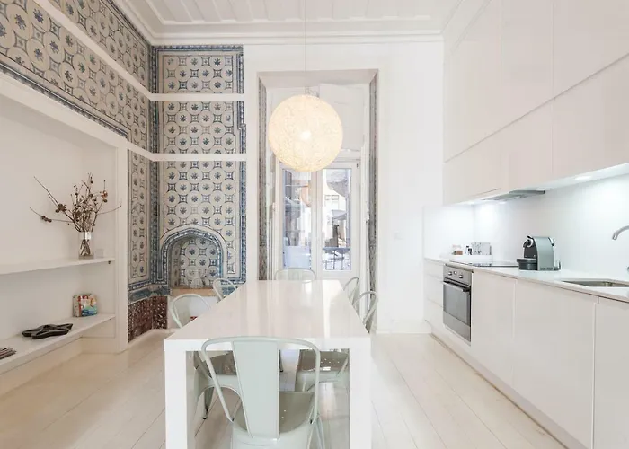 Baixa Tile Blue Two-bedroom - By Lu Holidays * Lizbona