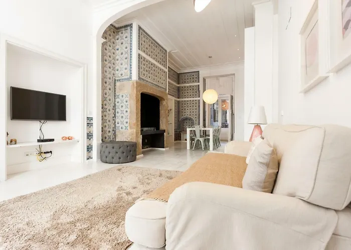Апартаменты Baixa Tile Blue Two-bedroom - By Lu Holidays