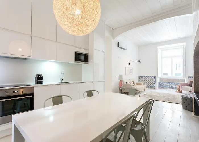 Апартаменты Baixa Tile Blue Two-bedroom - By Lu Holidays