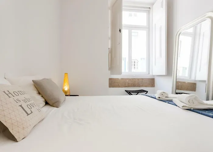 Апартаменты Baixa Tile Blue Two-bedroom - By Lu Holidays Лиссабон