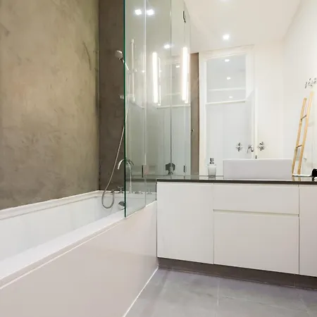 Baixa Tile Blue Two-bedroom - By Lu Holidays * Lizbona