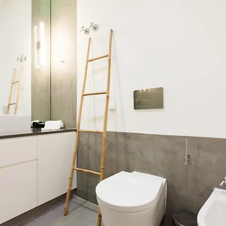 Baixa Tile Blue Two-bedroom - By Lu Holidays *